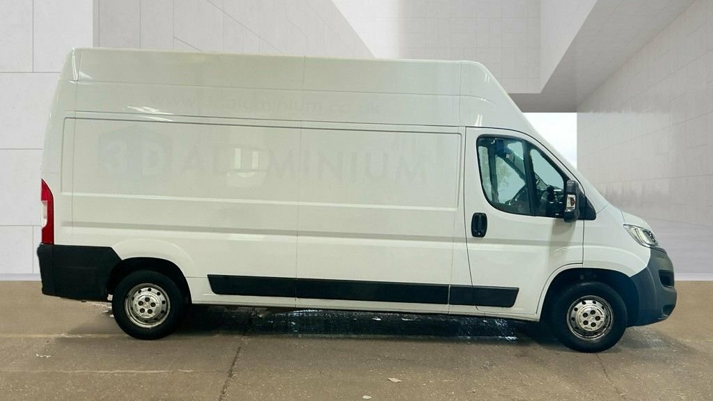 Vauxhall Movano 2.2L Edition DY22KVR White #2