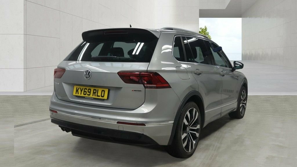 Volkswagen Tiguan 2L R-line Tech Silver #4