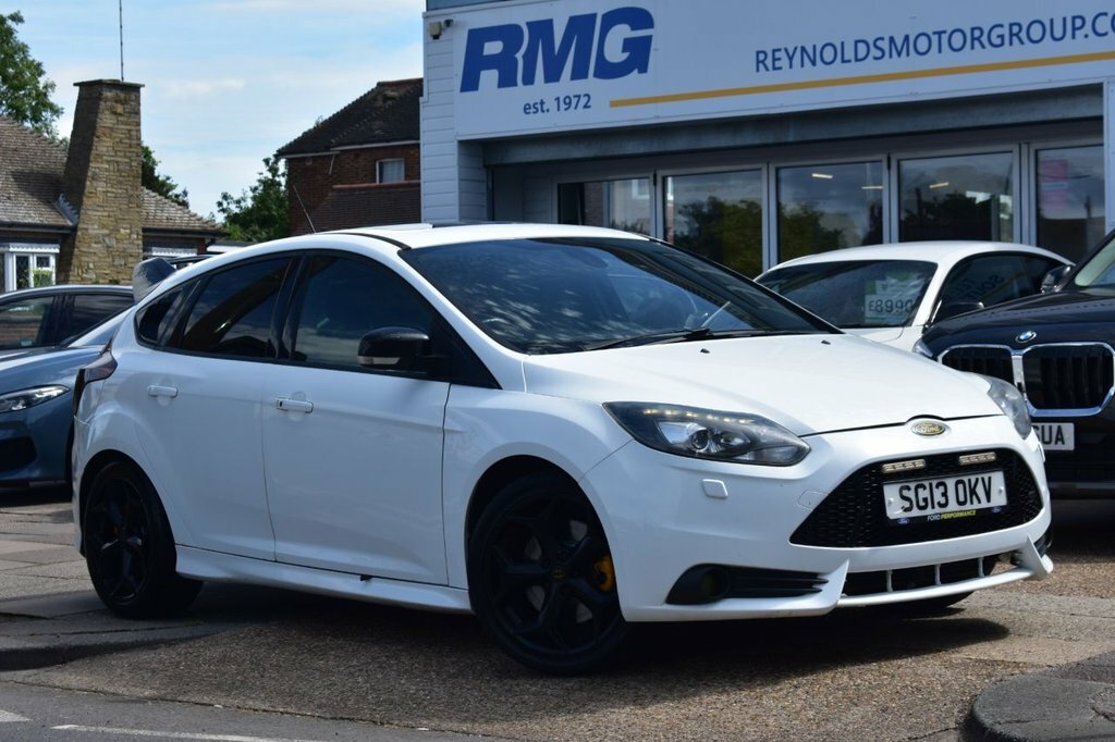 Ford Focus 2L St-3 White