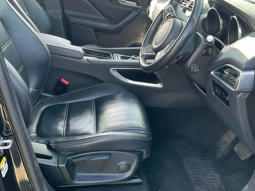 Jaguar F-Pace 2L Prestige SD69HNF Black #4