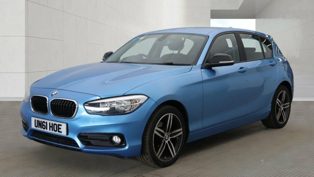 BMW 1 Series 1.5L Sport UN61HOE Blue #2