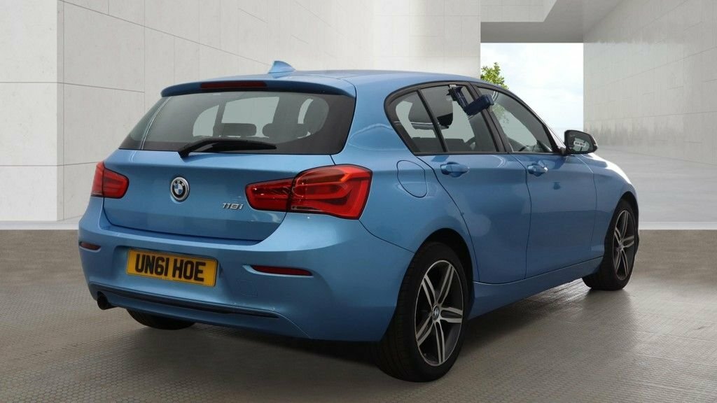 BMW 1 Series 1.5L Sport UN61HOE Blue #4