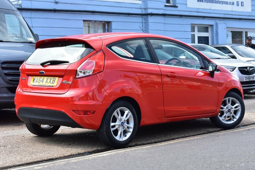 Ford Fiesta 1L Zetec WA64XXB Red #4