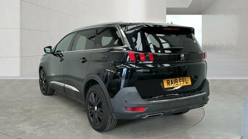 Peugeot 5008 1.5L Gt Line Black #4