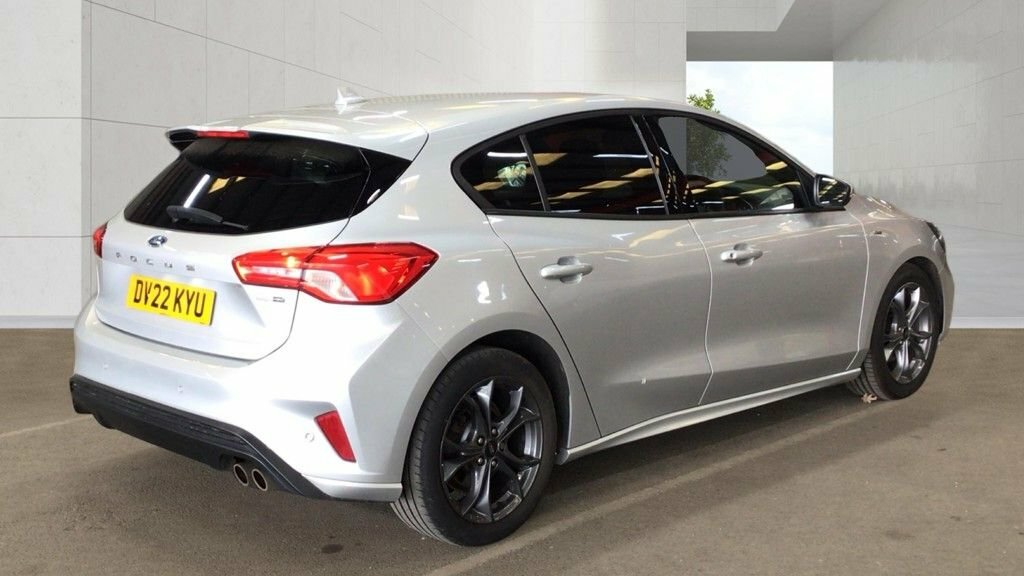 Ford Focus 1L St-line Edition DV22KYU Silver #4