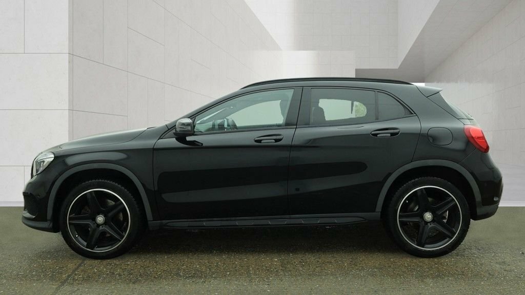 Mercedes-Benz GLA Class 2L Amg Line KY66WDR Black #6