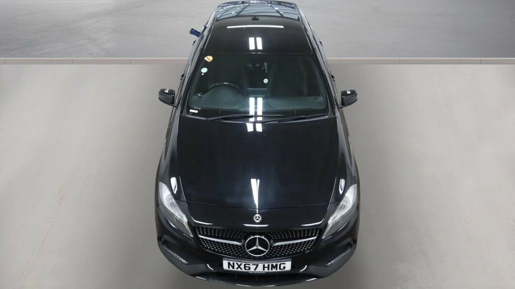 Mercedes-Benz A Class 1.6L Amg Line Black #5