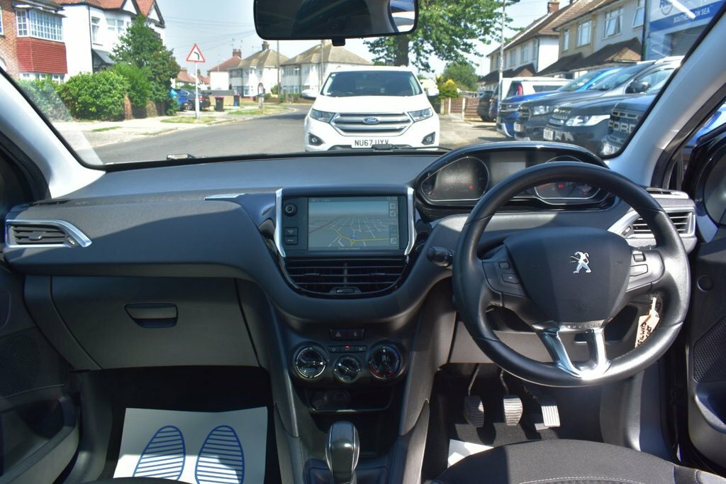 Peugeot 208 Vti Puretech Active U10270 Ulez White #36