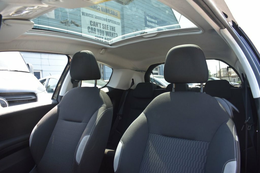 Peugeot 208 Vti Puretech Active U10270 Ulez White #21