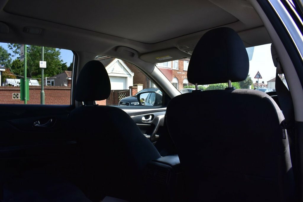 Nissan X-Trail 2L Tekna Black #18