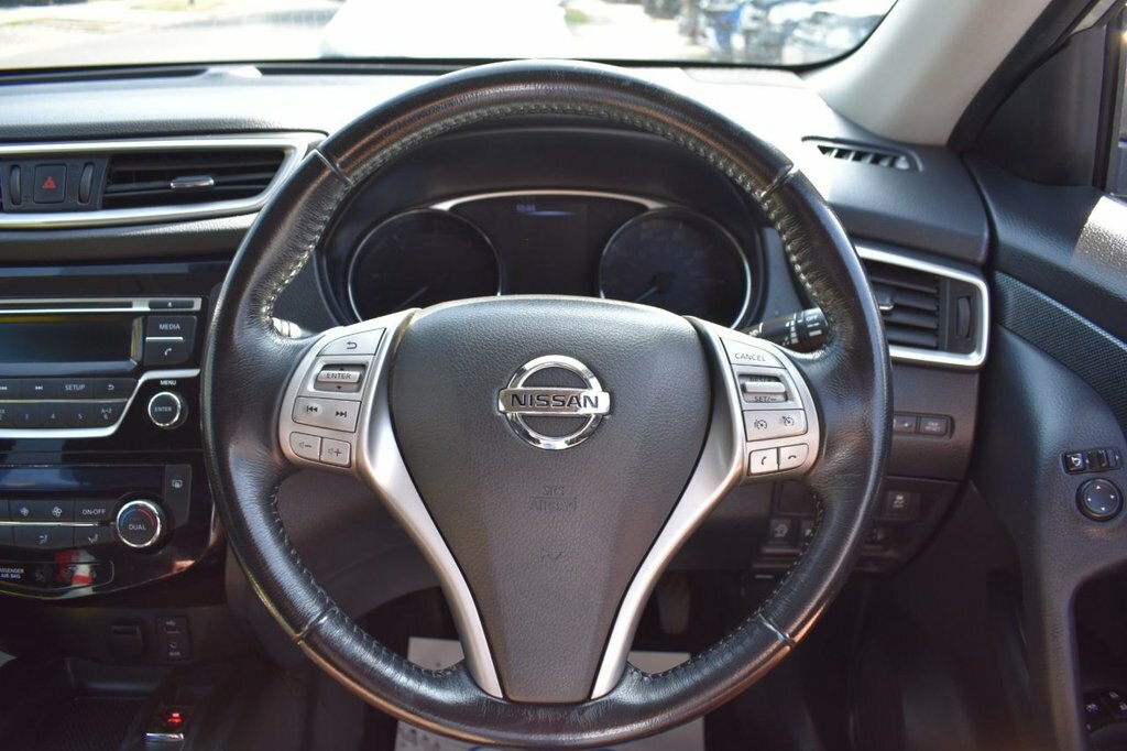Nissan X-Trail 2L Tekna Black #29