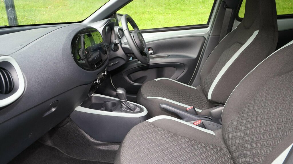 Toyota Aygo X 1.0 Vvt-i Edge X-shift Euro 6 Ss MV75PRZ #5
