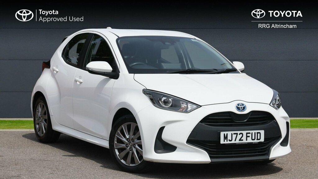 Toyota Yaris 1.5 Vvt-h Icon E-cvt Euro 6 Ss MJ72FUD White