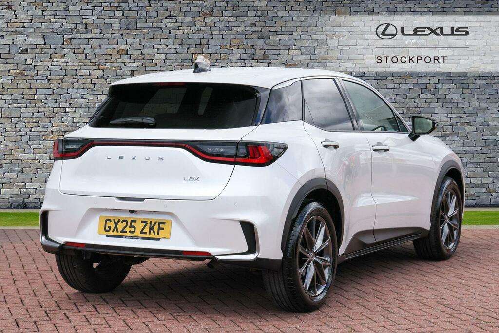 Lexus LBX 1.5 Vvt-ie Premium Plus Suv Hybrid E-cv GX25ZKF White #2