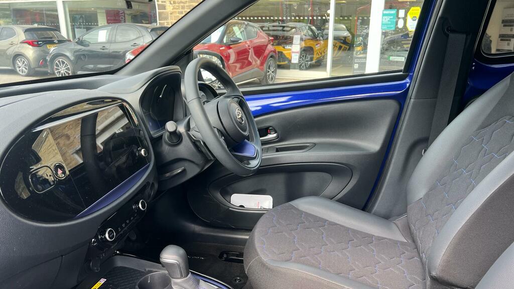 Toyota Aygo X 1.0 Vvt-i Exclusive X-shift Euro 6 Ss WR74NNX Blue #5