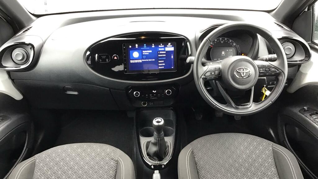 Toyota Aygo X 1.0 Vvt-i Edge Euro 6 Ss BK24OOU White #6