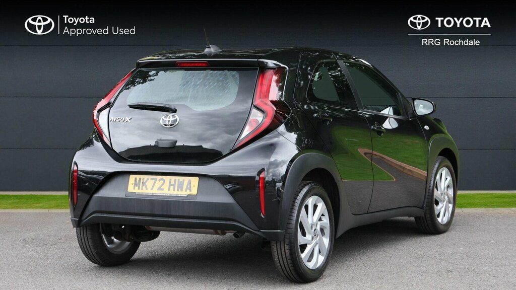 Toyota Aygo X 1.0 Vvt-i Pure Euro 6 Ss MK72HWA Black #2