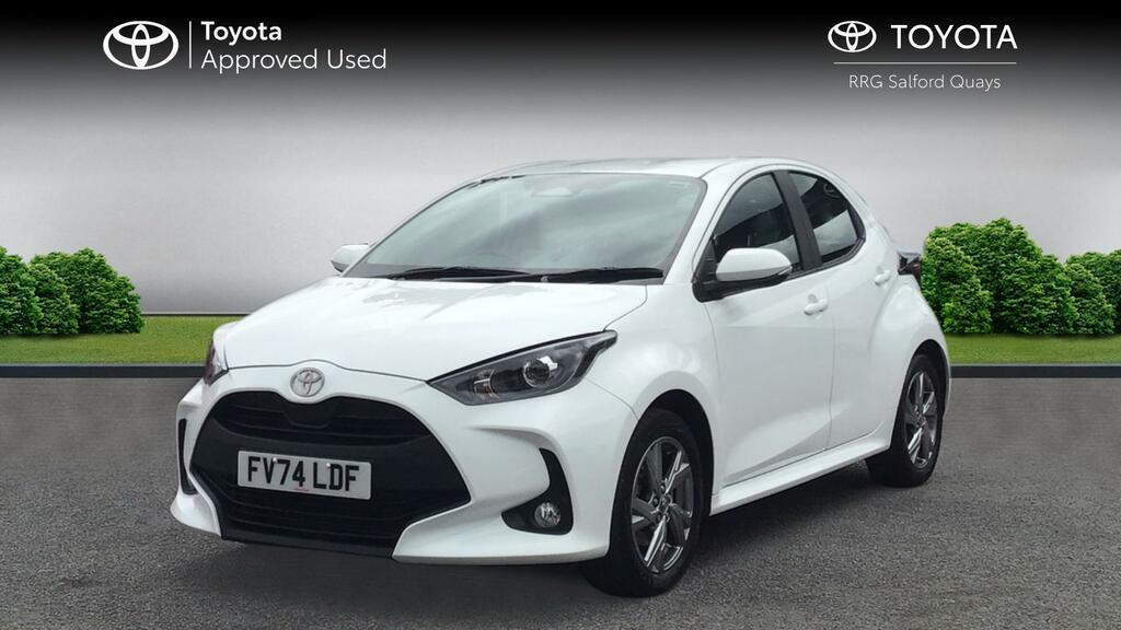 Toyota Yaris 1.5 Vvt-h Icon E-cvt Euro 6 Ss FV74LDF White #3