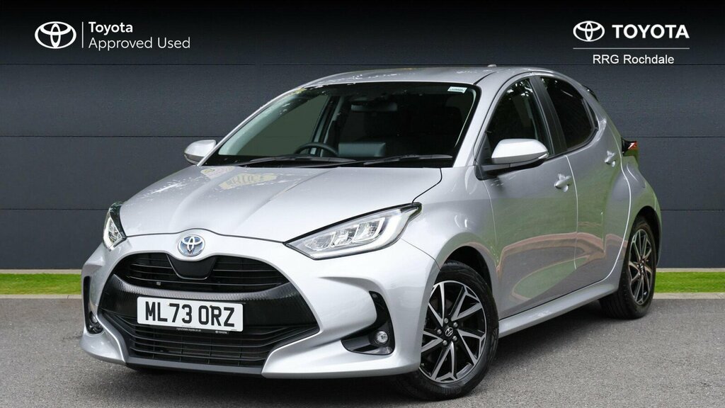 Toyota Yaris 1.5 Vvt-h Design E-cvt Euro 6 Ss ML73ORZ Silver #3