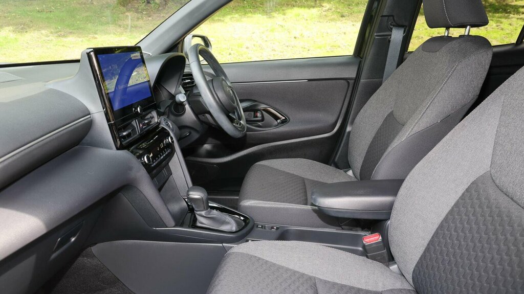 Toyota Yaris Cross 1.5 Vvt-h Design E-cvt Euro 6 Ss ML24HLM Black #5