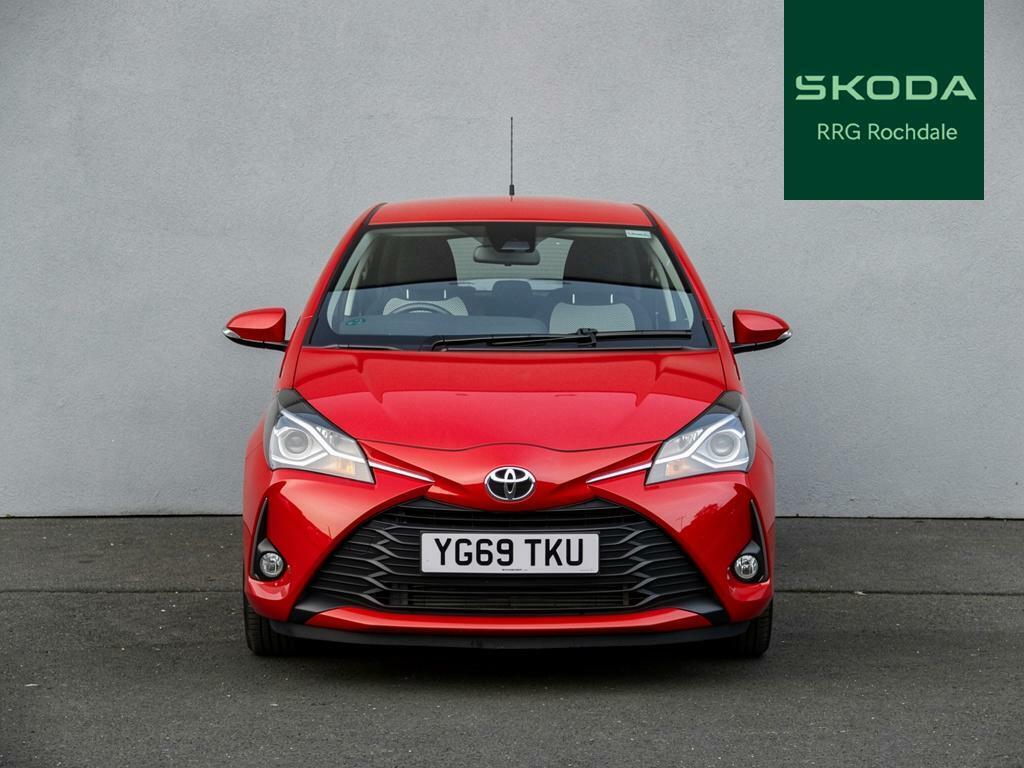 Toyota Yaris 1.5 Vvt-i Icon Tech YG69TKU Grey #2