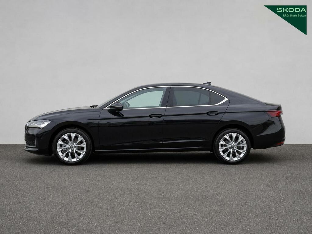 Skoda Superb 1.5 Tsi E-tec Se L Dsg Black #4