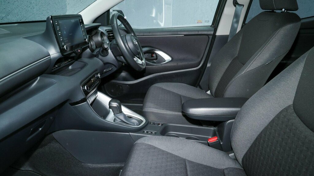Toyota Yaris 1.5 Vvt-h Design E-cvt Euro 6 Ss YP72XDA Brown #5