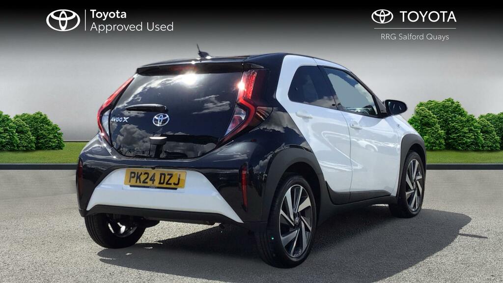 Toyota Aygo X 1.0 Vvt-i Edge Euro 6 Ss PK24DZJ White #2