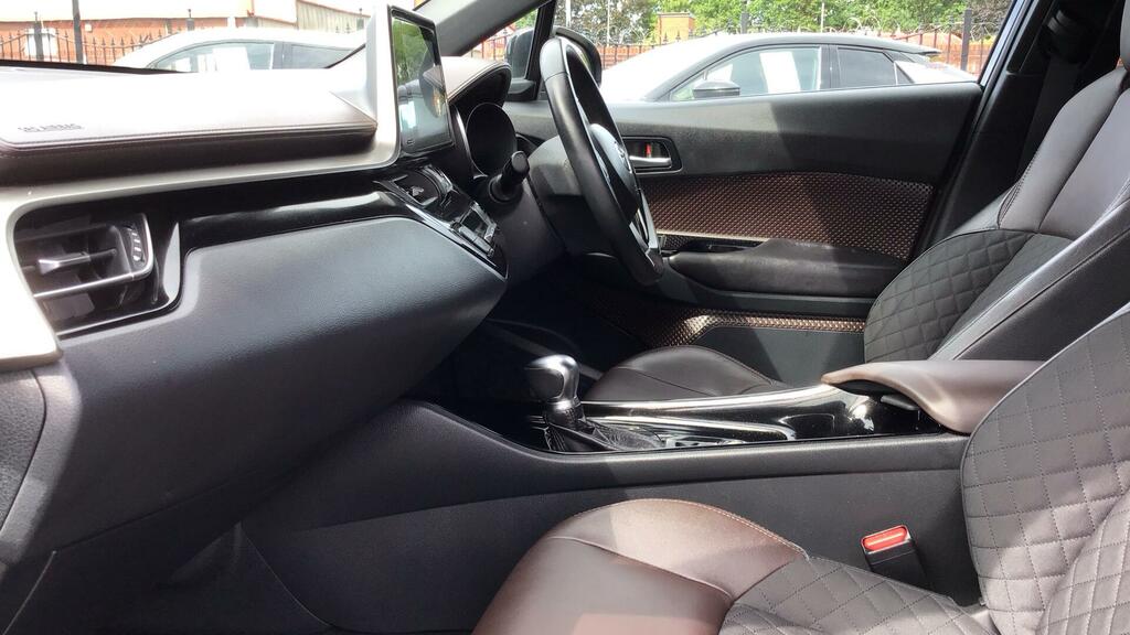 Toyota C-Hr 1.8 Vvt-h Excel Cvt Euro 6 Ss Black #5