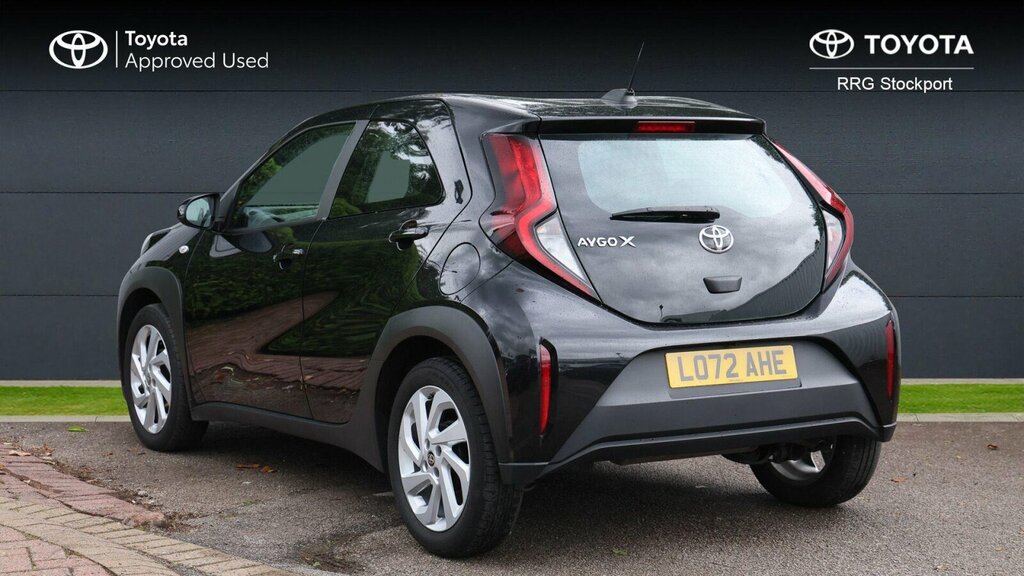 Toyota Aygo X 1.0 Vvt-i Pure Euro 6 Ss LO72AHE Black #4