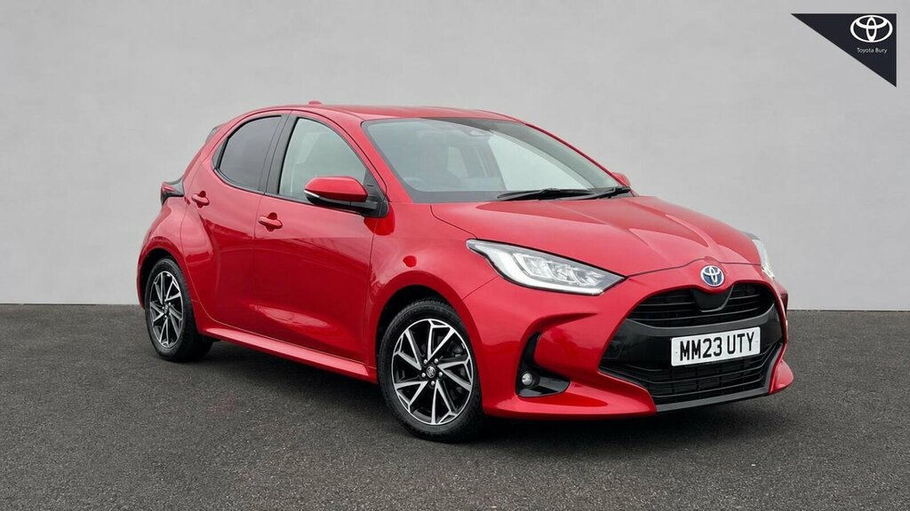 Toyota Yaris 1.5 Vvt-h Design E-cvt Euro 6 Ss Red