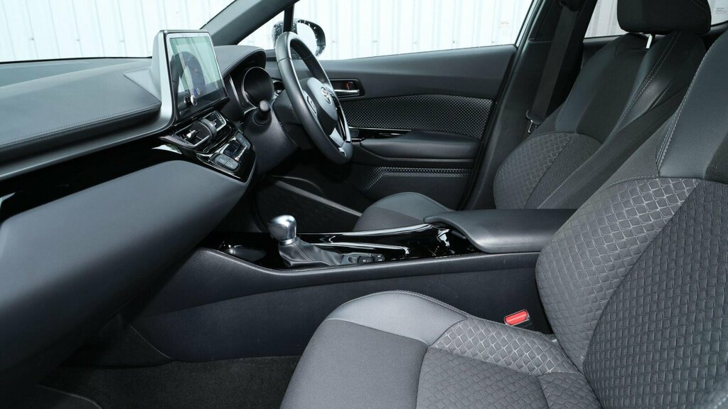 Toyota C-Hr 1.8 Vvt-h Design Cvt Euro 6 Ss FP23NBN Black #5