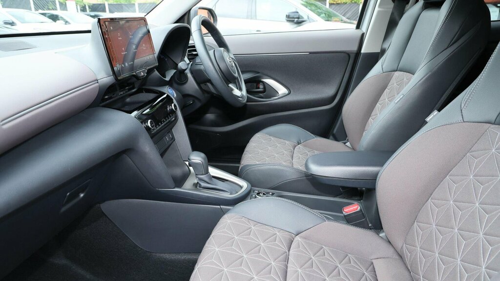 Toyota Yaris Cross 1.5 Vvt-h Excel E-cvt Awd Euro 6 Ss MK24LRN Silver #5