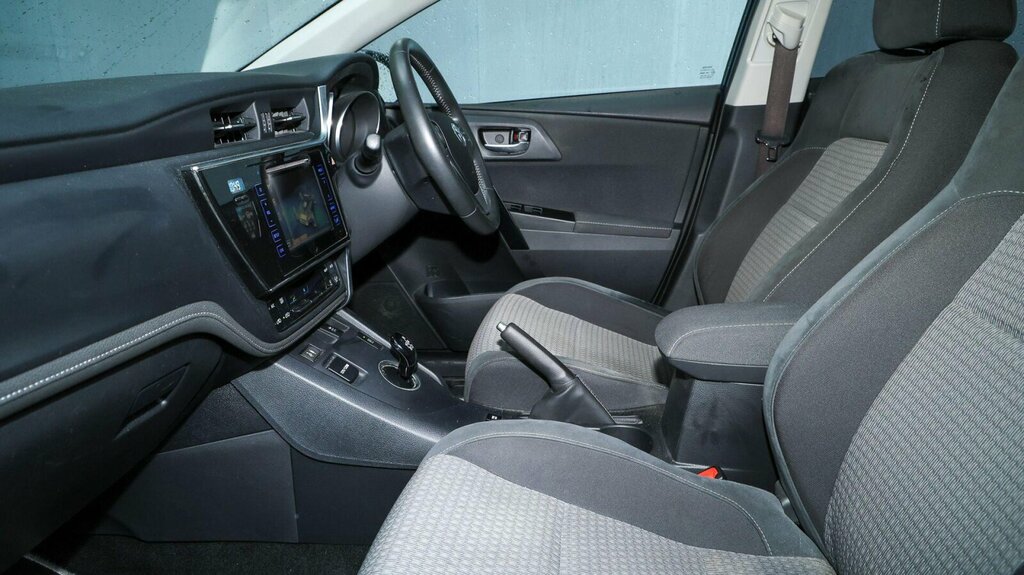 Toyota Auris 1.8 Vvt-h Design Cvt Euro 6 Ss YB67DZO Blue #5