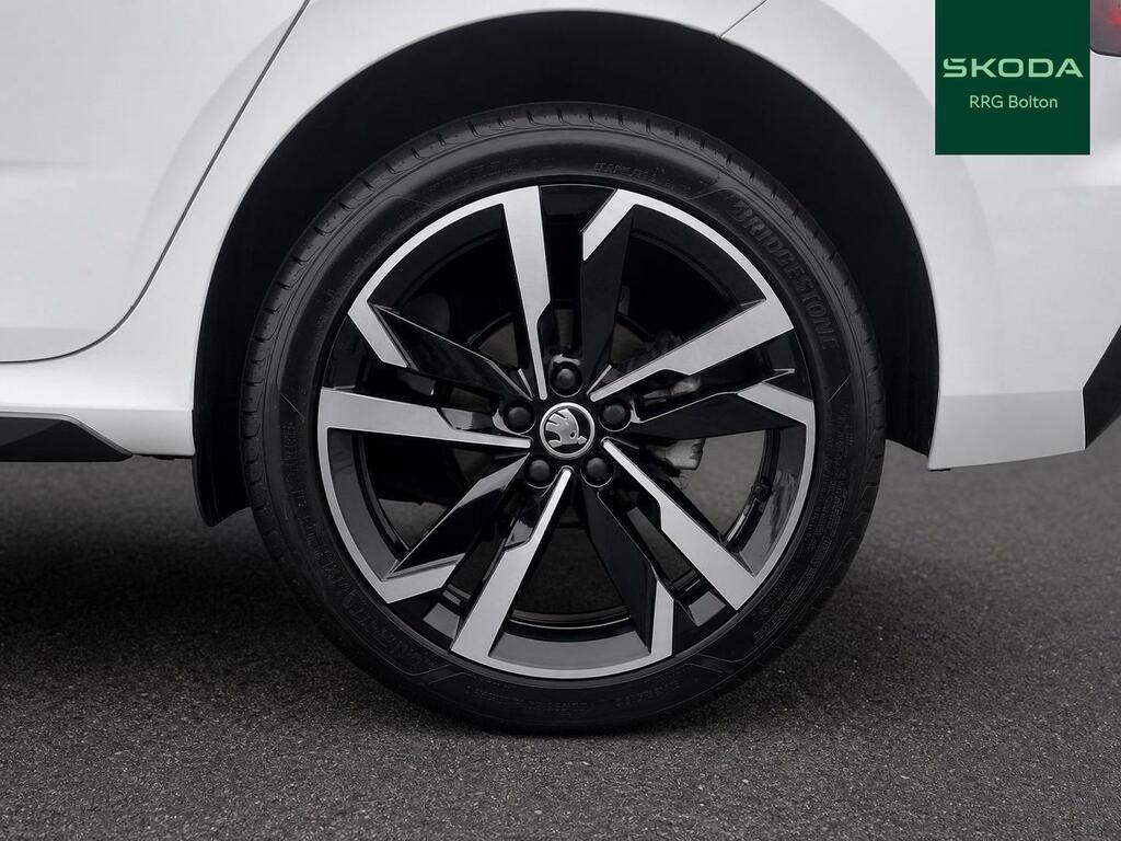Skoda Kamiq 1.0 Tsi Monte Carlo White #5