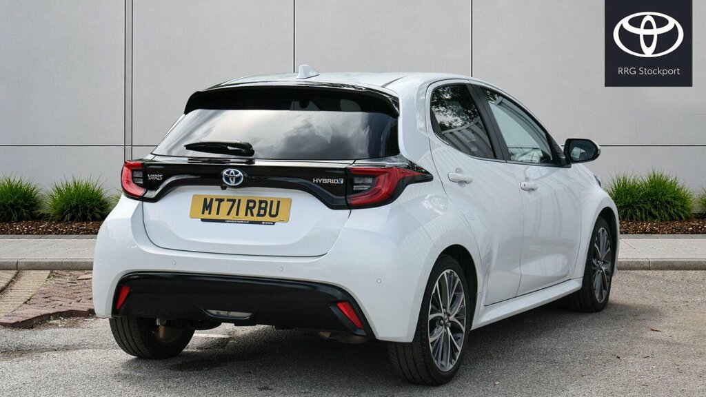 Toyota Yaris 1.5 Vvt-h Excel E-cvt Euro 6 Ss MT71RBU White #2