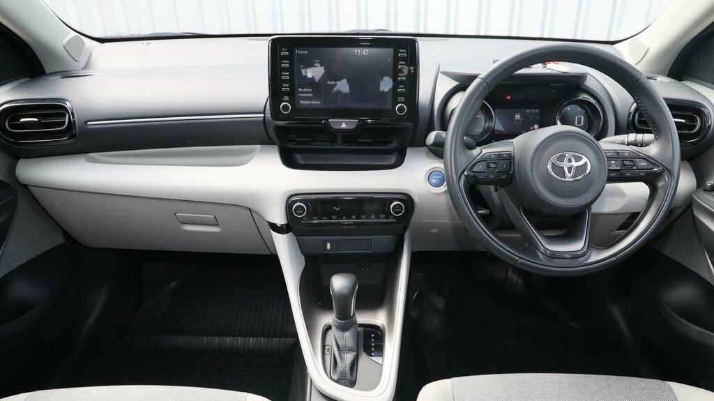 Toyota Yaris 1.5 Vvt-h Excel E-cvt Euro 6 Ss MT71RBU White #6