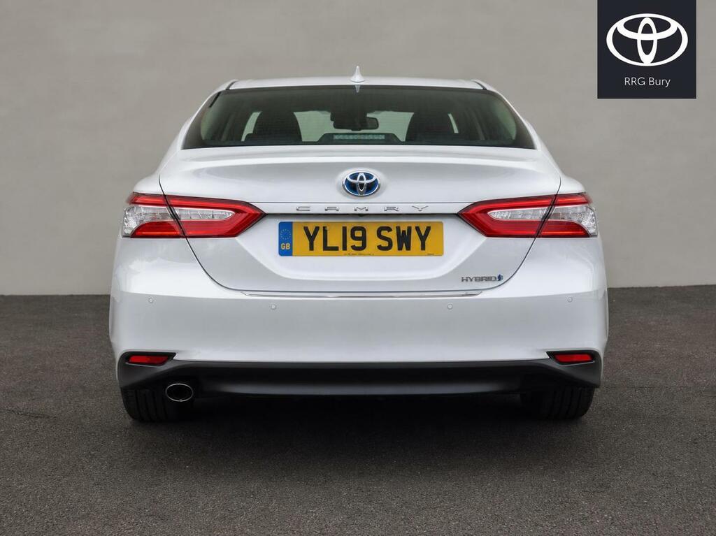 Toyota Camry 2.5 Vvt-h Design Saloon Hybrid Cvt Euro White #7