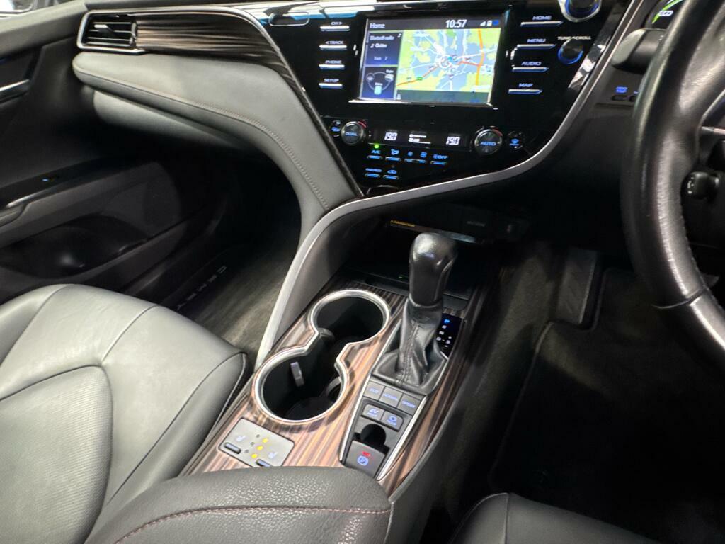 Toyota Camry Excel Black #28