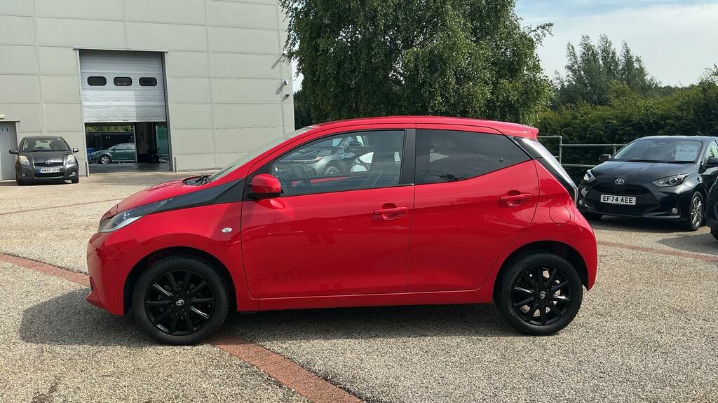 Toyota Aygo 1.0 Vvt-i X-style Euro 6 Red #5