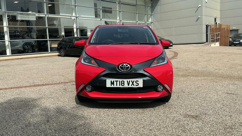 Toyota Aygo 1.0 Vvt-i X-style Euro 6 Red #2