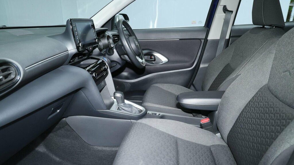 Toyota Yaris Cross 1.5 Vvt-h Icon E-cvt Euro 6 Ss YH23GVX Blue #5