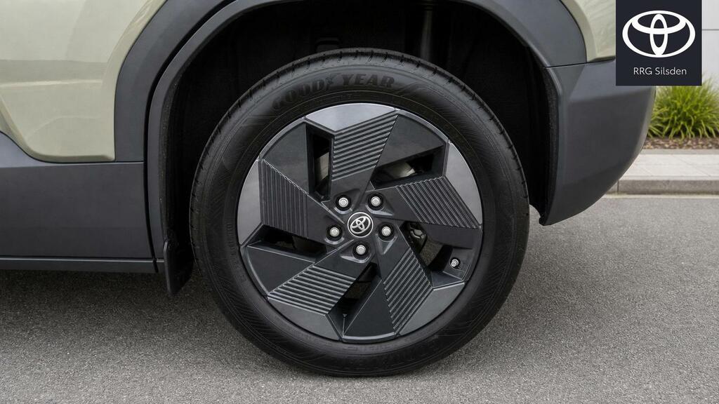 Toyota Urban Cruiser 61Kwh Design Green #5