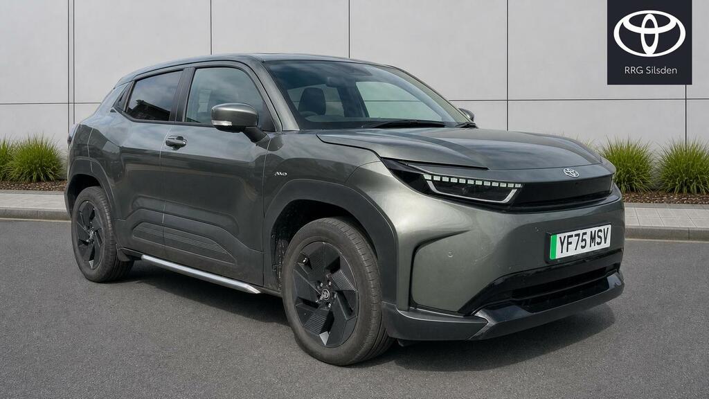 Toyota Urban Cruiser 61Kwh Design Green