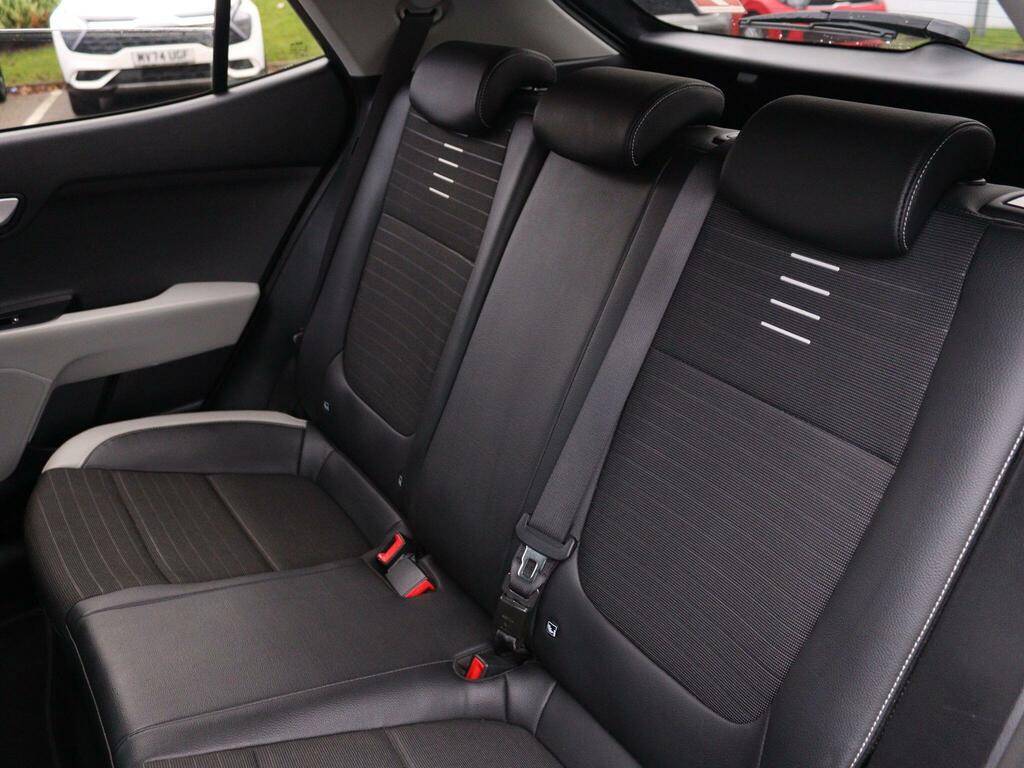 Kia Stonic 1.4 2 Ss Suv 2019 #8