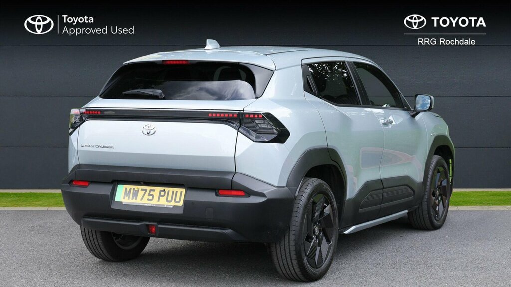 Toyota Urban Cruiser 61Kwh Design Silver #2