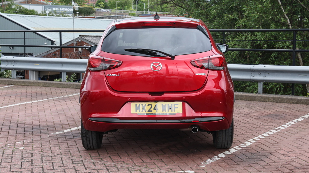 Mazda 2 1.5 E-skyactiv G Mhev Homura Aka Red #5