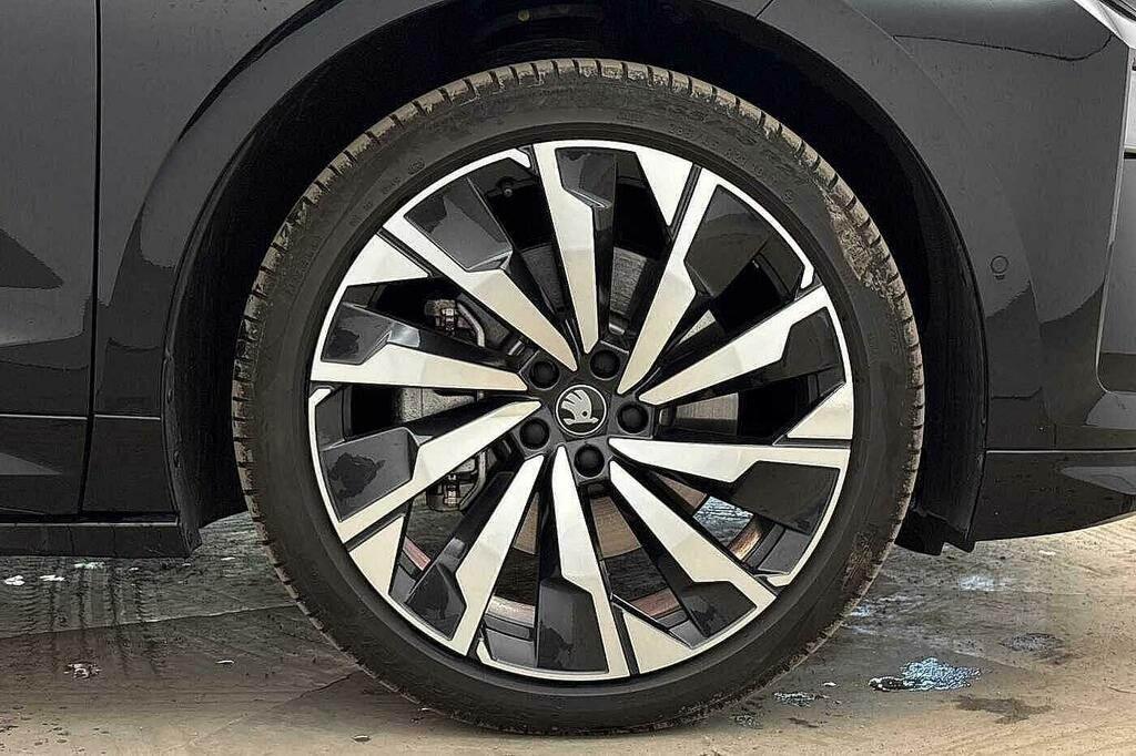 Skoda ENYAQ 210Kw 85X Sportline 82Kwh 4X4 Black #5