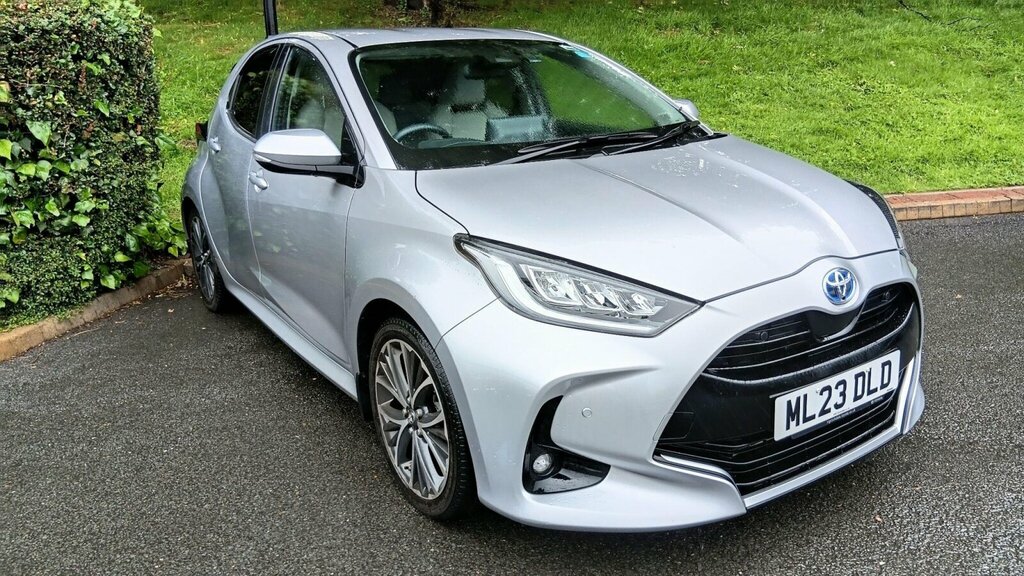 Toyota Yaris 1.5 Vvt-h Excel E-cvt Euro 6 Ss Silver