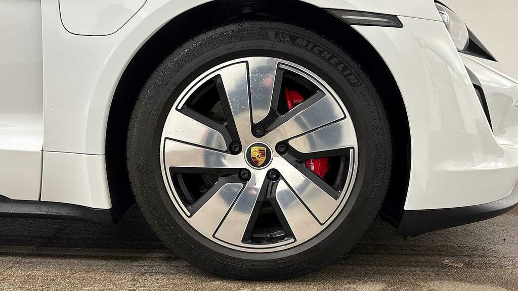 Porsche Taycan 420Kw 4S 93Kwh White #5